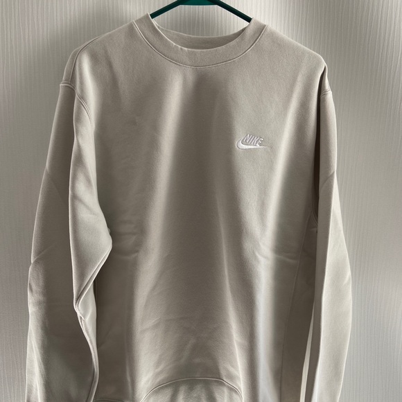 vintage nike sweatshirt cream